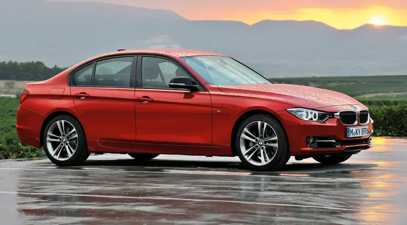 BMW F30 Sedan 2012